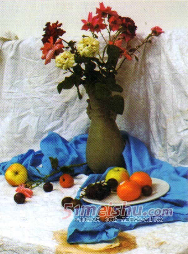 《绿色花瓶、鲜花、葡萄、桔子》色彩写生步骤图01.jpg